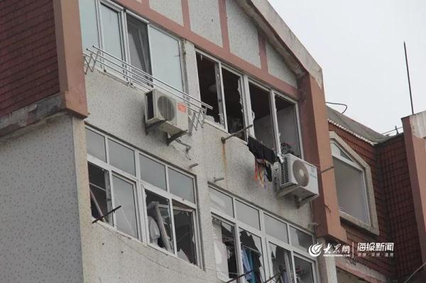 突發！青島一居民樓發生爆燃！已造1人死亡，7人受傷！3公里外有震感…